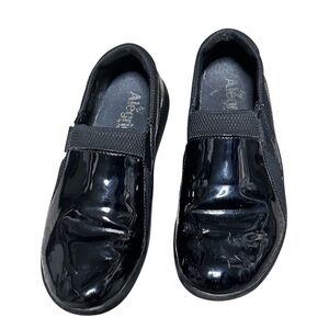 Alegria Duette Clog Shoe Black Patent Slip Resistant Nurse Flight Attendant 7